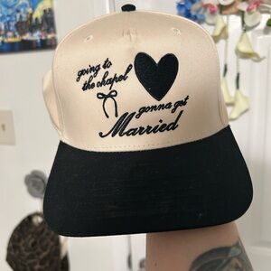 OTTO Two-Tone Beige and Black 'Gonna Get Married' Snapback Hat